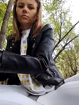 YOURLIKAA online show from September 22, 2025, 3:30 am