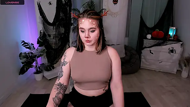 Snapshot of lunaalli chatting on October 28, 2025, 4:09 pm lunaalli online show from October 28, 2025, 4:09 pm