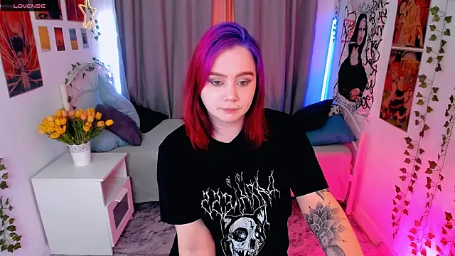 Snapshot of lunaalli chatting on November 29, 2025, 2:20 pm lunaalli online show from November 29, 2025, 2:20 pm