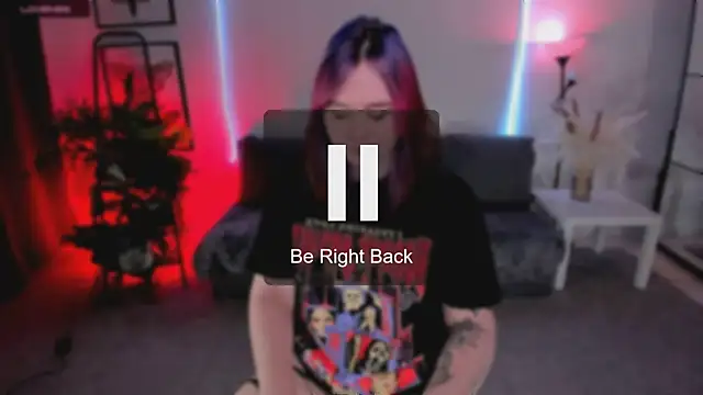 Snapshot of lunaalli chatting on February 8, 2026, 9:18 pm lunaalli online show from February 8, 2026, 9:18 pm