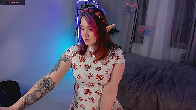 Snapshot of lunaalli chatting on February 10, 2026, 9:30 pm lunaalli online show from February 10, 2026, 9:30 pm