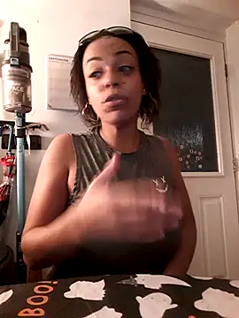 Snapshot of Lusty_Lexi90 chatting on October 22, 2025, 9:03 pm Lusty Lexi90 online show from October 22, 2025, 9:03 pm
