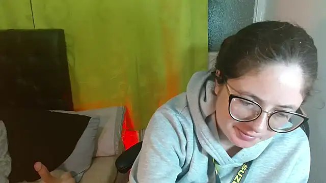 KrystalAdams online show from December 22, 2025, 12:35 pm