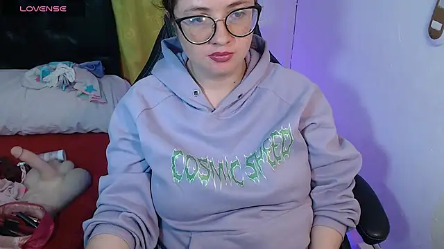 KrystalAdams online show from February 25, 2026, 1:32 pm