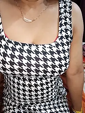 Snapshot of MasTANIYA chatting on February 15, 2026, 4:14 pm MasTANIYA online show from February 15, 2026, 4:14 pm