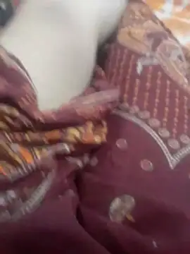 Snapshot of hotnaughty-bhavi chatting on November 28, 2025, 10:51 am hotnaughty-bhavi online show from November 28, 2025, 10:51 am