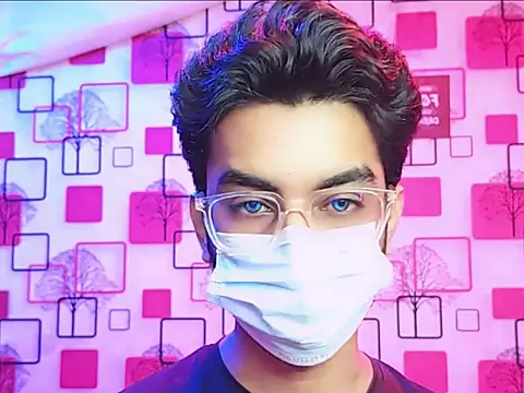 ChiseledCharm online show from October 17, 2025, 7:38 pm