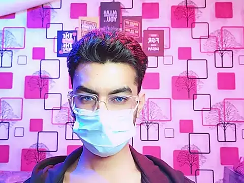 ChiseledCharm online show from November 11, 2025, 6:52 pm