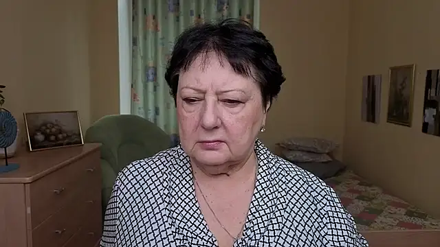 Snapshot of Margo_Moll chatting on December 4, 2025, 7:28 am Margo Moll online show from December 4, 2025, 7:28 am