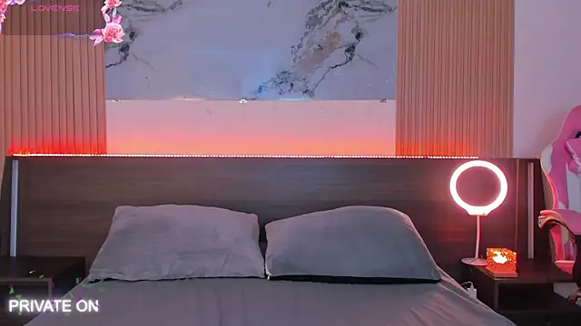 Snapshot of samanthaa_moon chatting on February 23, 2026, 11:46 pm samanthaa moon online show from February 23, 2026, 11:46 pm