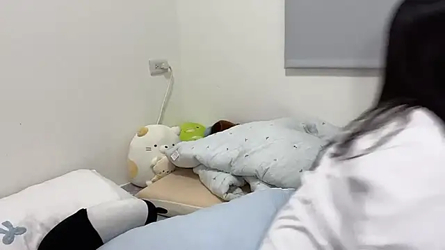 LHeart online show from September 24, 2025, 2:31 pm