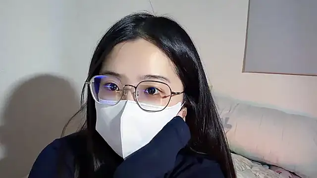 Snapshot of LHeart chatting on January 13, 2026, 2:33 pm LHeart online show from January 13, 2026, 2:33 pm