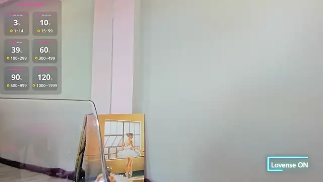 Snapshot of MayaHellen chatting on September 18, 2025, 5:20 am MayaHellen online show from September 18, 2025, 5:20 am