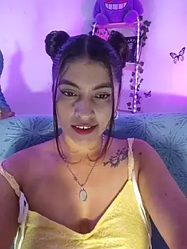 Fox Roxxan online show from June 3, 2026, 2:14 am