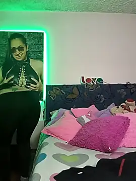 Snapshot of holydeath_1 chatting on March 11, 2026, 8:59 pm holydeath 1 online show from March 11, 2026, 8:59 pm