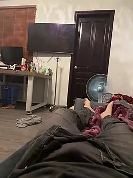 Snapshot of Tunphamdzai chatting on December 19, 2025, 11:39 am Tunphamdzai online show from December 19, 2025, 11:39 am