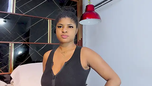 Snapshot of HannyThompson chatting on February 5, 2026, 12:32 pm HannyThompson online show from February 5, 2026, 12:32 pm