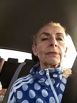 clarabell4 online show from February 9, 2026, 7:45 am