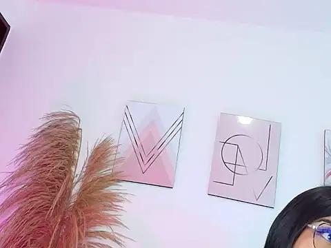 VictoriaGarciaa online show from April 15, 2026, 4:47 pm