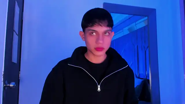 Sebax Young online show from March 28, 2026, 3:50 am