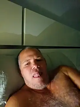 Snapshot of cubanitofeliz40 chatting on December 5, 2025, 9:29 am cubanitofeliz40 online show from December 5, 2025, 9:29 am