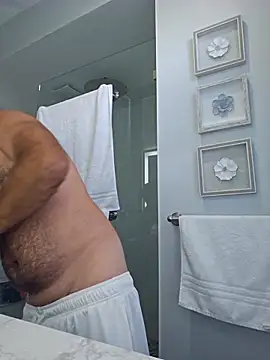 Snapshot of cubanitofeliz40 chatting on December 22, 2025, 2:25 pm cubanitofeliz40 online show from December 22, 2025, 2:25 pm