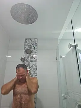 Snapshot of cubanitofeliz40 chatting on January 14, 2026, 12:33 pm cubanitofeliz40 online show from January 14, 2026, 12:33 pm