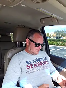 Snapshot of cubanitofeliz40 chatting on February 17, 2026, 8:04 pm cubanitofeliz40 online show from February 17, 2026, 8:04 pm