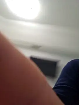 Snapshot of cubanitofeliz40 chatting on February 25, 2026, 12:48 pm cubanitofeliz40 online show from February 25, 2026, 12:48 pm