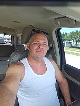 cubanitofeliz40 online show from May 27, 2026, 7:55 pm