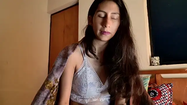 Snapshot of _MoonLipson_ chatting on October 8, 2025, 3:59 am MoonLipson online show from October 8, 2025, 3:59 am