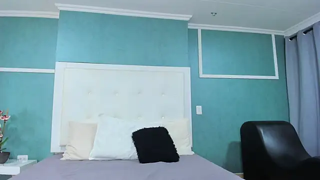 ania gomez online show from September 29, 2025, 10:03 pm