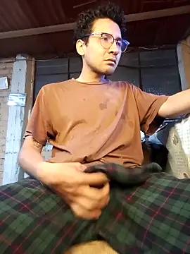 LecheDeSoya666 online show from November 21, 2025, 1:59 am