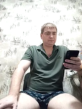  DON-HULIGAN  online show from December 2, 2025, 4:24 pm