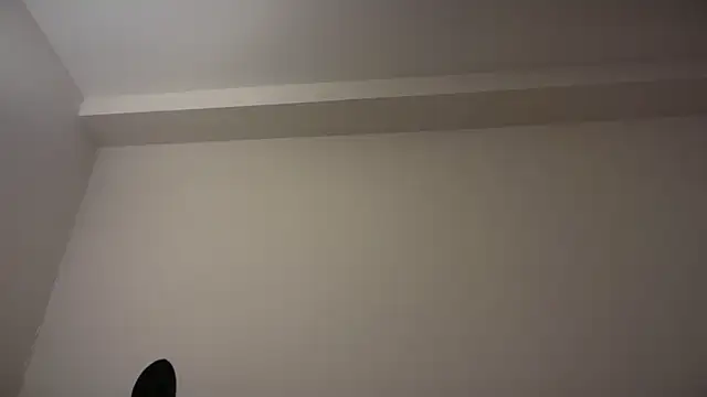 Snapshot of Kitty_Swetty chatting on December 14, 2025, 8:46 pm Kitty Swetty online show from December 14, 2025, 8:46 pm