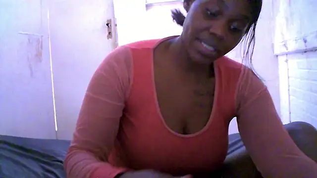Snapshot of Seductivepreg69 chatting on March 18, 2026, 1:03 pm Seductivepreg69 online show from March 18, 2026, 1:03 pm