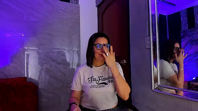 Agatha Pleasure online show from October 22, 2025, 11:54 am