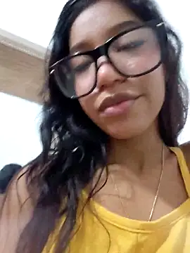 LeilaEbony online show from September 20, 2025, 11:55 am
