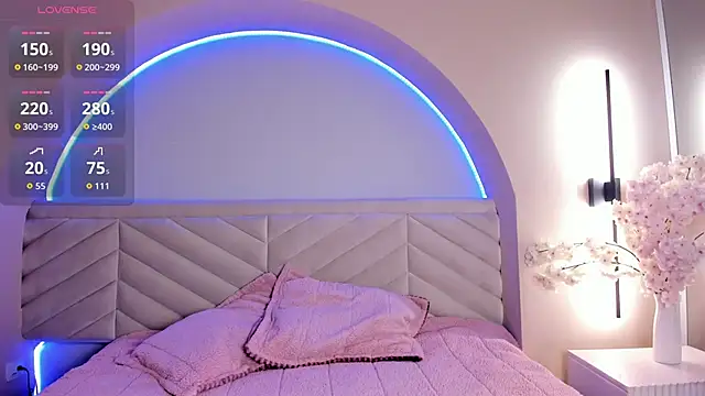 Bella Williiams online show from May 27, 2026, 12:13 pm