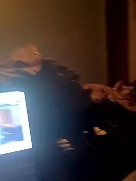 Snapshot of Crossedsissy chatting on February 7, 2026, 7:06 pm Crossedsissy online show from February 7, 2026, 7:06 pm