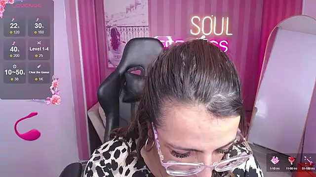  Evoni b online show from September 12, 2025, 7:47 pm