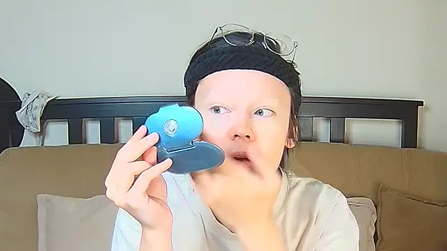 Derek Carter online show from December 16, 2025, 1:05 pm