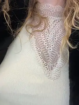 Bikergirl 97 online show from November 11, 2025, 2:06 pm