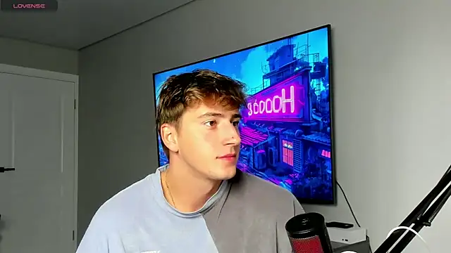 DaniHort online show from September 23, 2025, 8:28 am