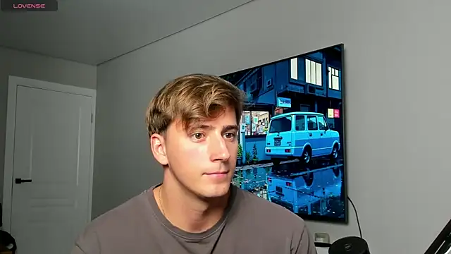 DaniHort online show from October 10, 2025, 1:21 pm