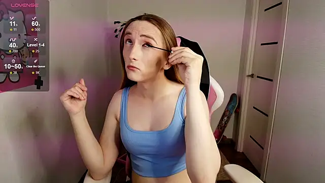 Vi Luxy online show from October 18, 2025, 2:14 am