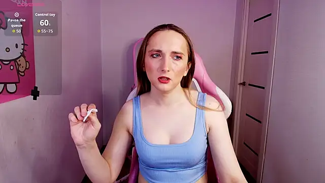 Snapshot of Vi_Luxy chatting on January 18, 2026, 2:04 am Vi Luxy online show from January 18, 2026, 2:04 am