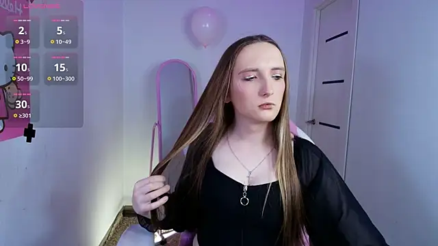 Snapshot of Vi_Luxy chatting on February 24, 2026, 2:09 am Vi Luxy online show from February 24, 2026, 2:09 am