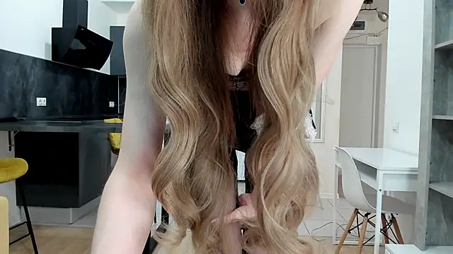 Snapshot of Kitty_Player chatting on April 19, 2026, 7:40 am Kitty Player online show from April 19, 2026, 7:40 am