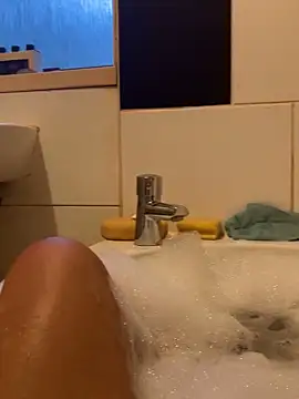 Snapshot of mke1874 chatting on November 7, 2025, 3:45 pm mke1874 online show from November 7, 2025, 3:45 pm